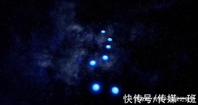 花絮|央視中秋晚會后臺花絮:撒貝寧耍寶搶鏡頭，蕭敬騰一來西昌就下雨