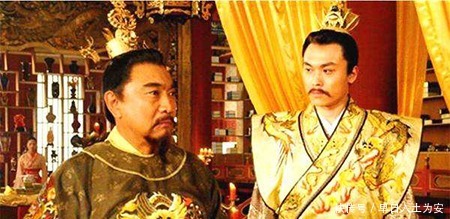 皇帝发现宰相收到大量贿赂,轻描淡写地说了句话,让读书人很尴尬!