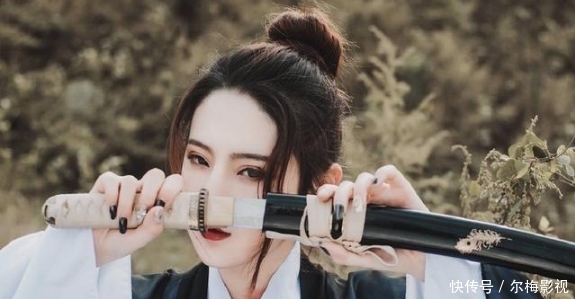  天下|《剑来》：左右去蛮荒天下和萧愻分生死，谁生谁死？