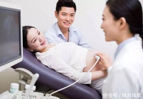 丈夫|孕妈妈怀孕3个月,痛苦的走不了路,丈夫无奈送医检查,结果大喜