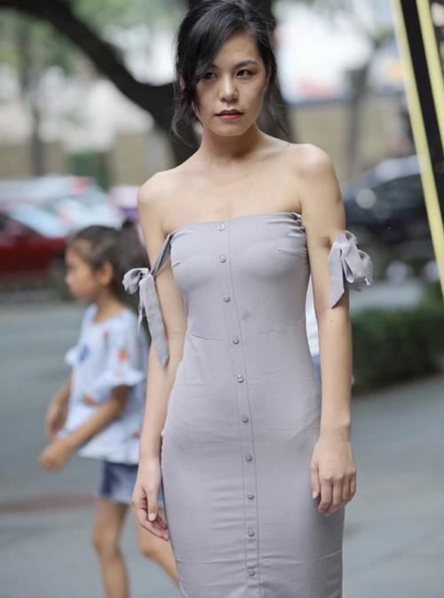 东方|滑肩连衣裙,不仅优雅大气,还展现出东方女人独特的韵味!