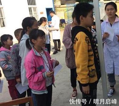 关键期|“儿童身高标准”出炉:家长抓住2个关键期,孩子1年长高8厘米!