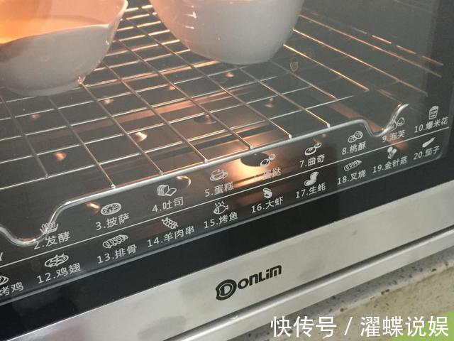 纯牛奶|夏天别总给孩子吃冰激凌！2个鸡蛋1盒牛奶，解锁布丁做法