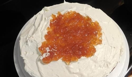 父母眼中的蛋糕VS我们期待收到的蛋糕,吃货我只想正常过个生日