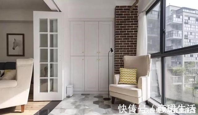 阳台|越来越多家庭在客厅和阳台之间选这些隔断，好看实用，还改善格局！