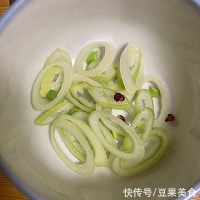 凉拌豆腐皮|营养和美味，都在这道凉拌豆腐皮里