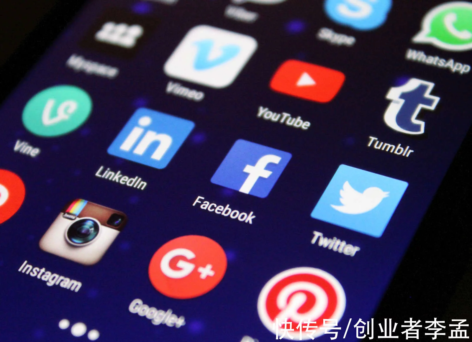 脸书社交软件在多国瘫痪，网友：还是生活在中国幸福，网络很稳定