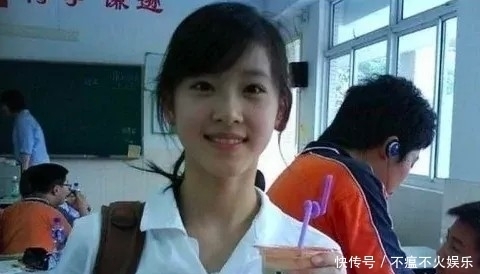 没那味了，清纯奶茶妹章泽天变身百万珠宝名媛