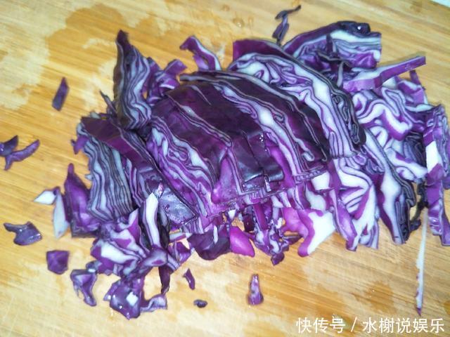  宝妈|宝妈靠吃瘦下40斤，分享1道减脂餐，营养丰富，还不担心长胖