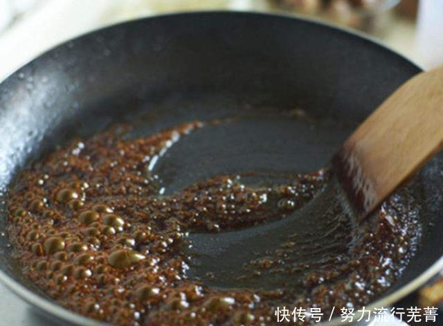 步骤|记住这三个步骤,卤猪蹄肥而不腻软糯香嫩,吃一口满嘴香