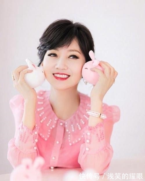 |笑话:朋友去面试回来闷闷不乐,问道:以你的才智怎么没过呢。