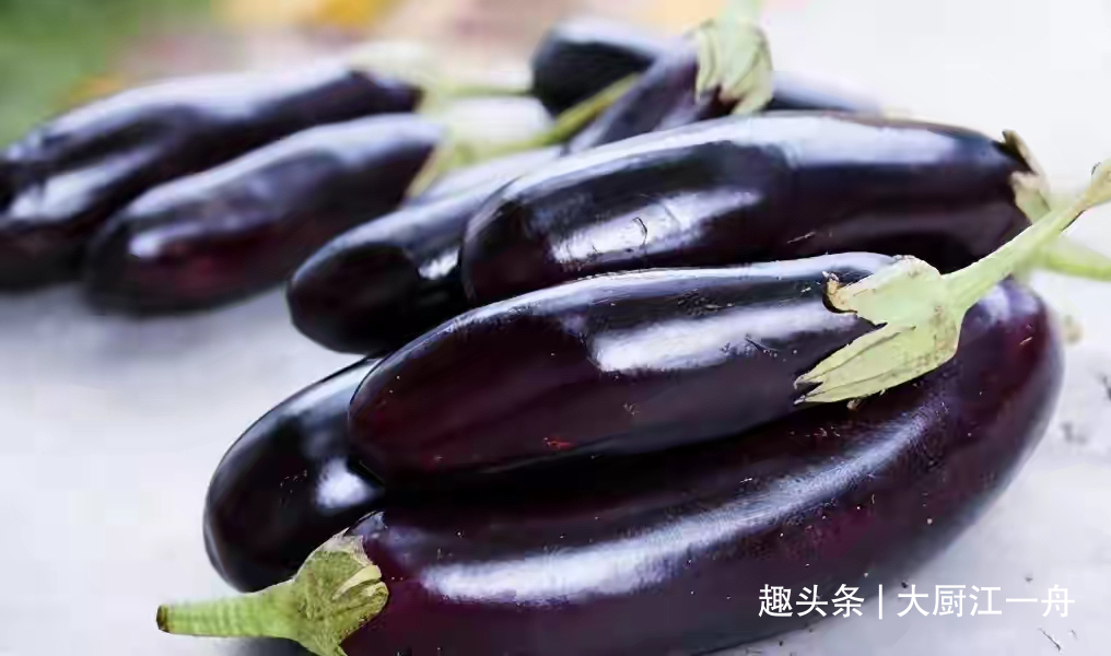 腌茄子的季节到了,一次腌制20斤,开胃又下饭,吃一年不怕坏
