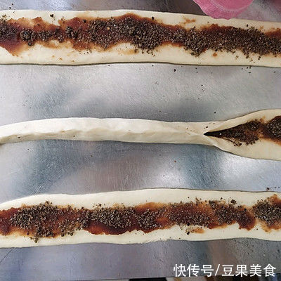 自制|吃不下饭？那是你不会做自制豆沙馅麻花烤箱版