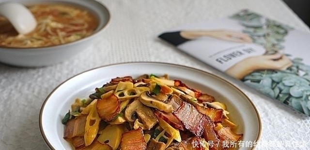 平价|中午,买11块钱的菜,做了3菜1汤,在朋友圈火了,网友想来蹭饭