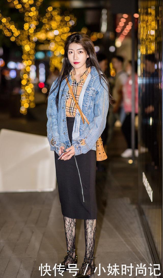 搭配|这个冬天, 黑色提花丝袜火了, 搭配冬装提升档次, 穿出时髦精效果