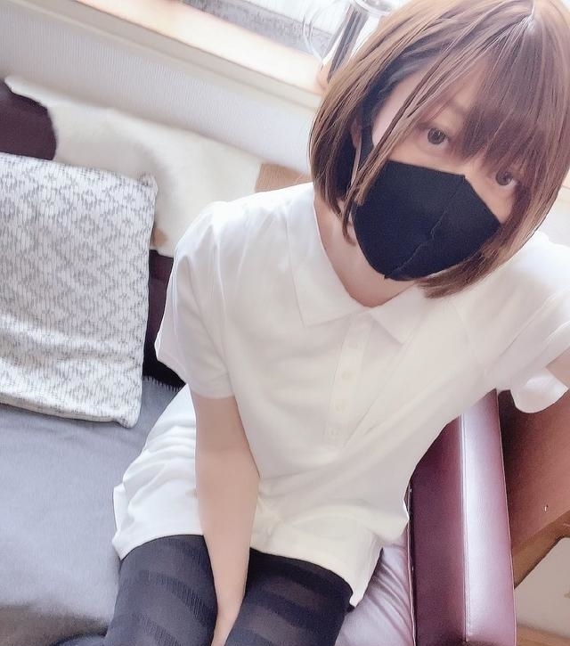 白丝|40岁漫画家开启女装营业，黑丝、白丝不算什么，护士服有点过分了