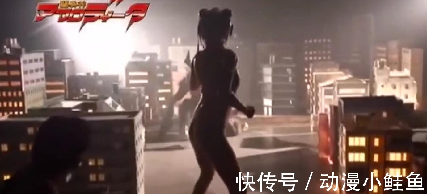 初代奥特曼|苍月奥特曼不是奥特曼，暴露了皮套下的女演员，然而却无人不知