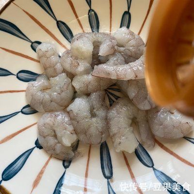 开运年夜饭“蒸蒸日上”，虾仁蒸鸡蛋豆腐