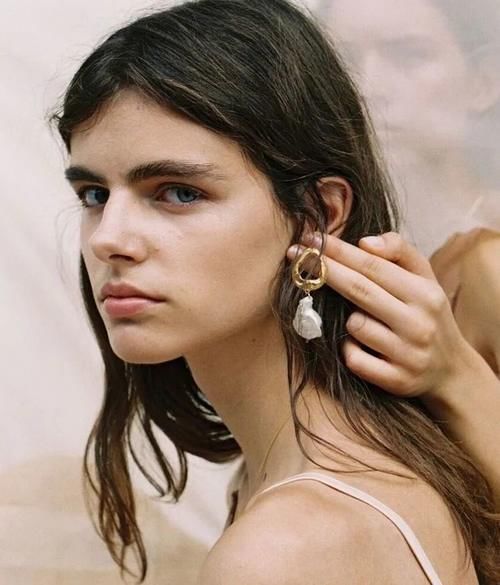 耳环选得好，颜值翻一番