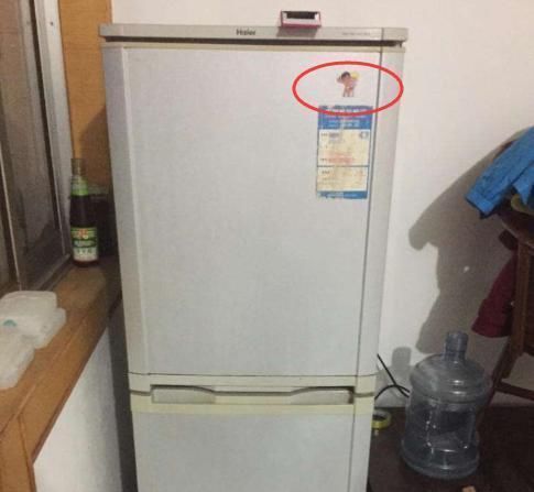 妈妈|孩子指着空房间说:“妈妈,房间里有人”,把妈妈吓得不行