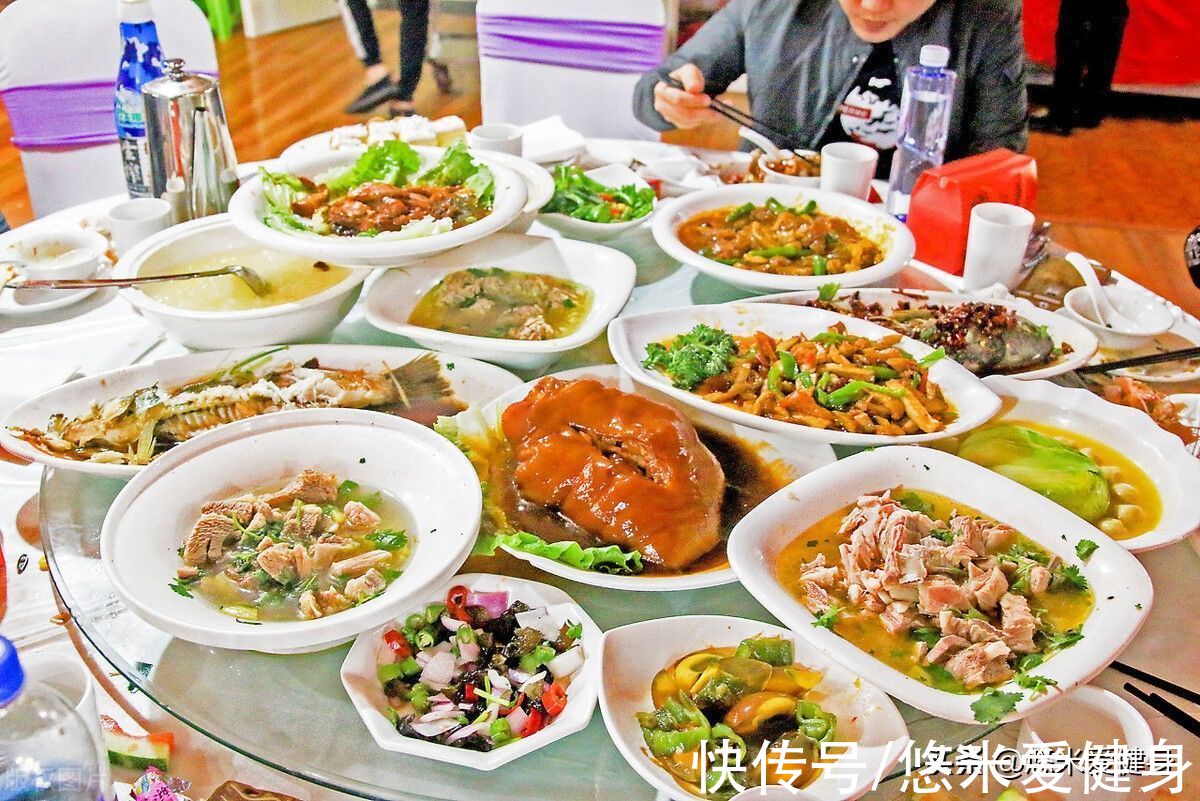 减肥|减肥期间经常有饭局,3个饮食细节配合1项运动,就不会轻易变胖