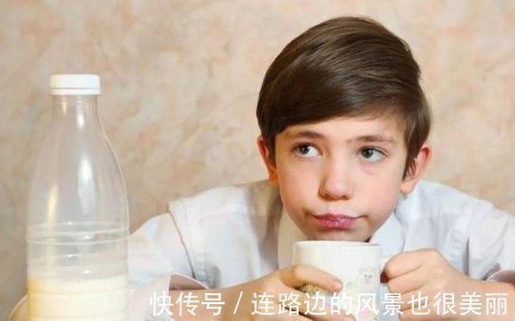 高峰期|孩子是长得矮还是长个晚?父母从这几点就可以判断出来