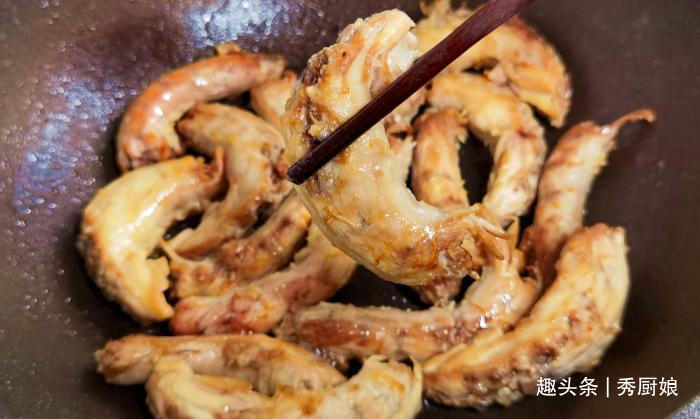 秀厨娘|被“误解”很深的一种肉,其实营养极高,才3元1斤,一煮一炒真香