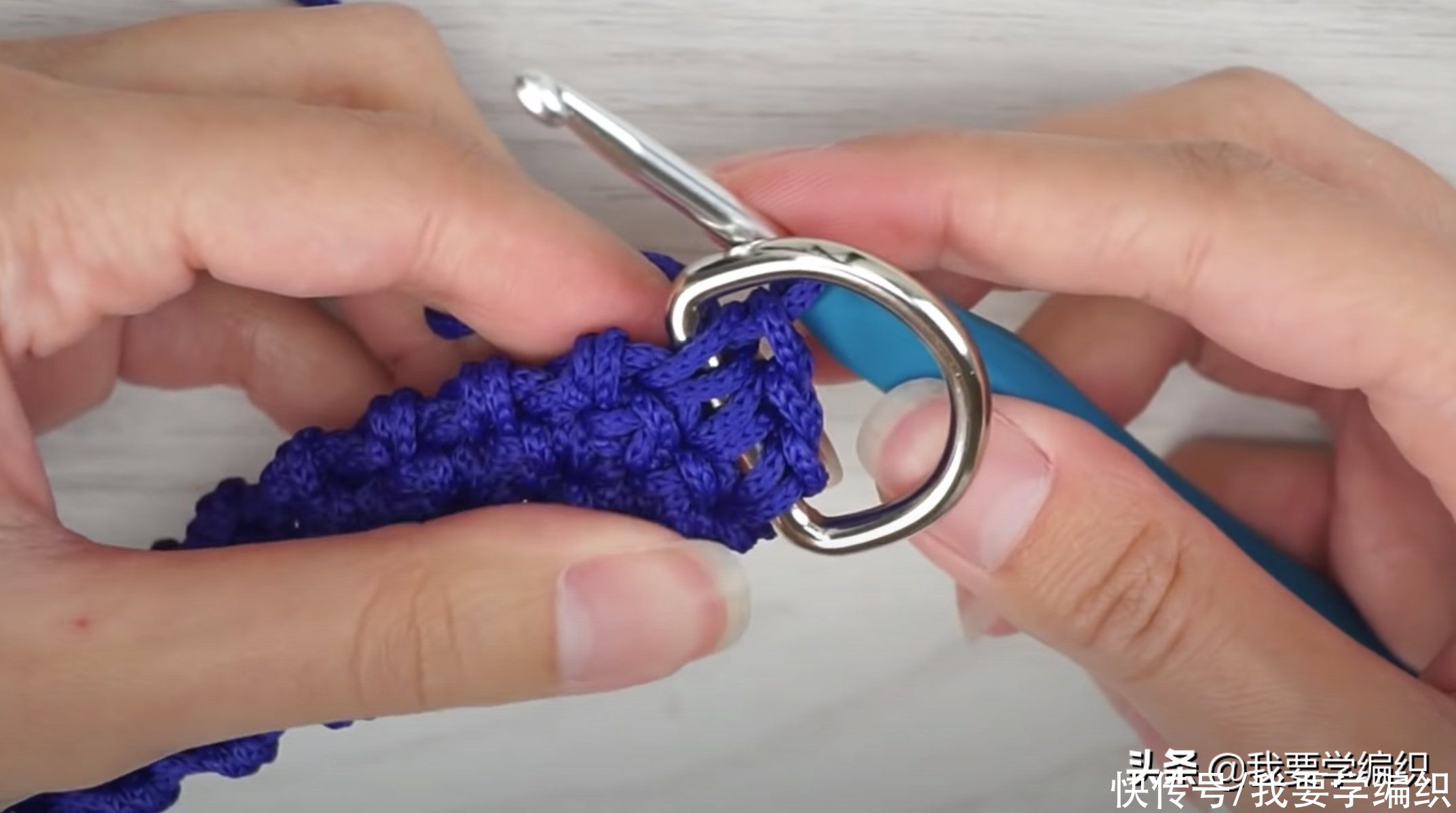 小包|洋气的链条小包自己就能钩一个，折叠链接包教程，容量一点也不小