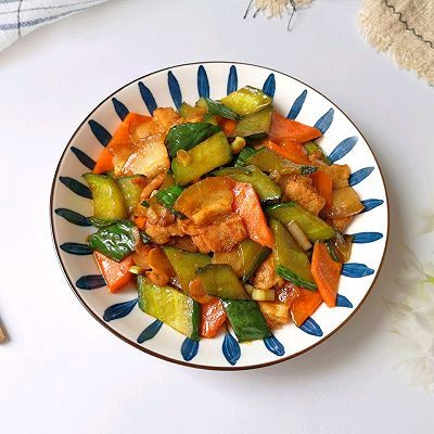 五花肉炒黄瓜