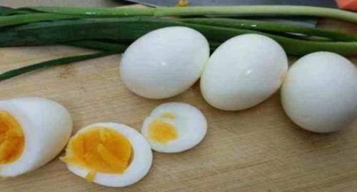 补血|对身体最好的3种食物,值得天天吃一些,延缓衰老,美容养颜!