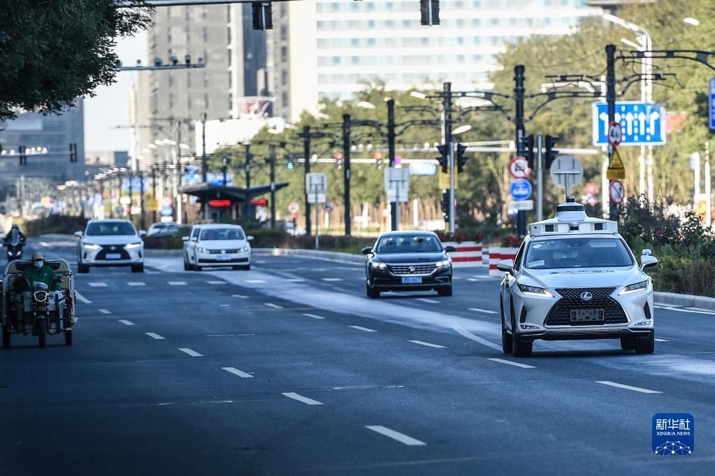 路段|驾驶位没人，北京启动自动驾驶“无人化”道路测试