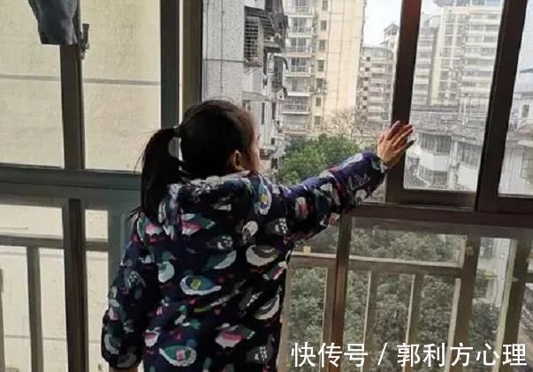 去世|两岁孩子误食减肥药去世,四岁女童高空坠落身亡,家长们要注意了