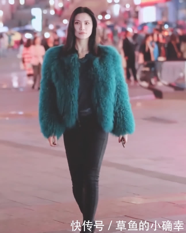 2018潮流穿搭解析:把鞋当“肉馅”用裤子包住,立马显腿长!