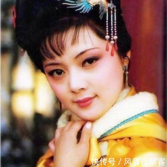 王熙凤|为何王熙凤冷淡薛宝钗,偏袒林黛玉?看她们所受的教育就知道了