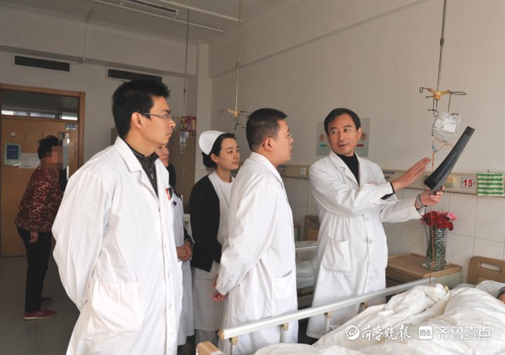 潍坊医学院|北大医疗鲁中医院李青中：谈骨论筋，医路奔跑的逐梦者