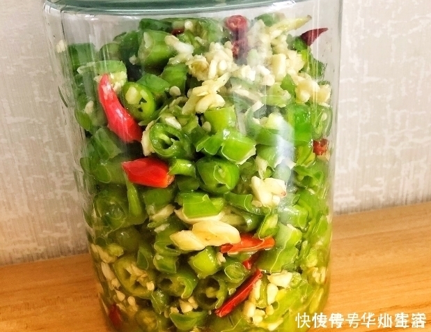 辣椒|外婆腌辣椒方法不一般，3小时就腌好，酸辣脆爽，3斤只够吃一天