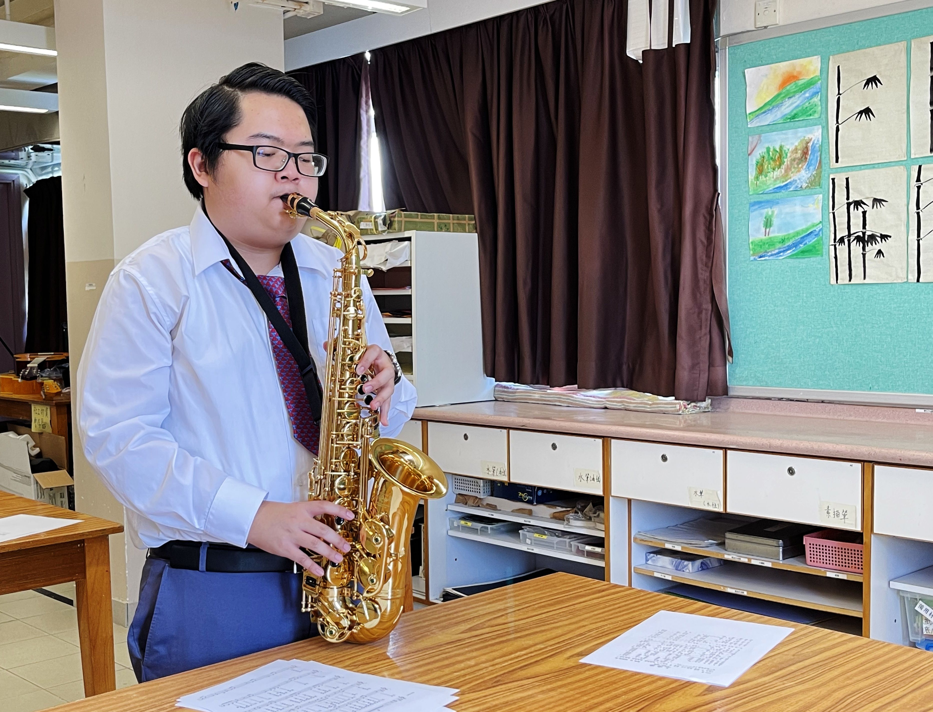 仁学校|香港故事丨一所群育学校的爱与希望