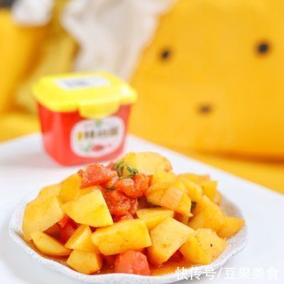 韩式|超简单10分钟下饭菜！韩式土豆烧番茄便当