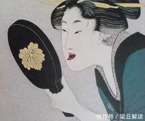 牙齿染黑，眉毛剃掉，脸涂得煞白，为何古代日本女子流行扮丑妆容