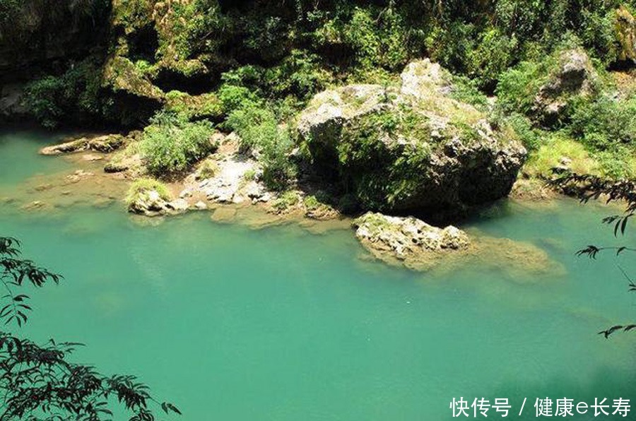 种地方|在水流很急的地方怎么钓鱼三种应对方式,不愁钓不到鱼