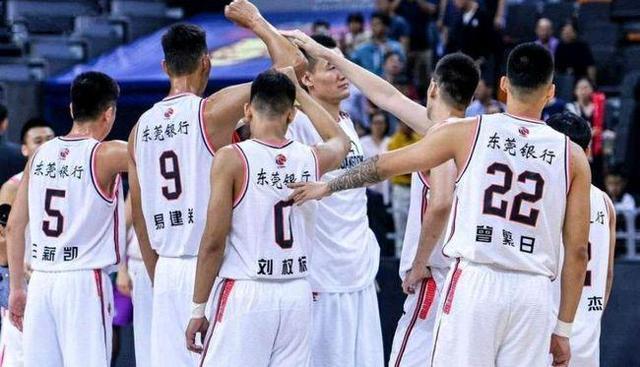 广厦|广东4连胜4喜临门,威姆斯归队杜锋决战李春江,韩德君辽宁亏大了