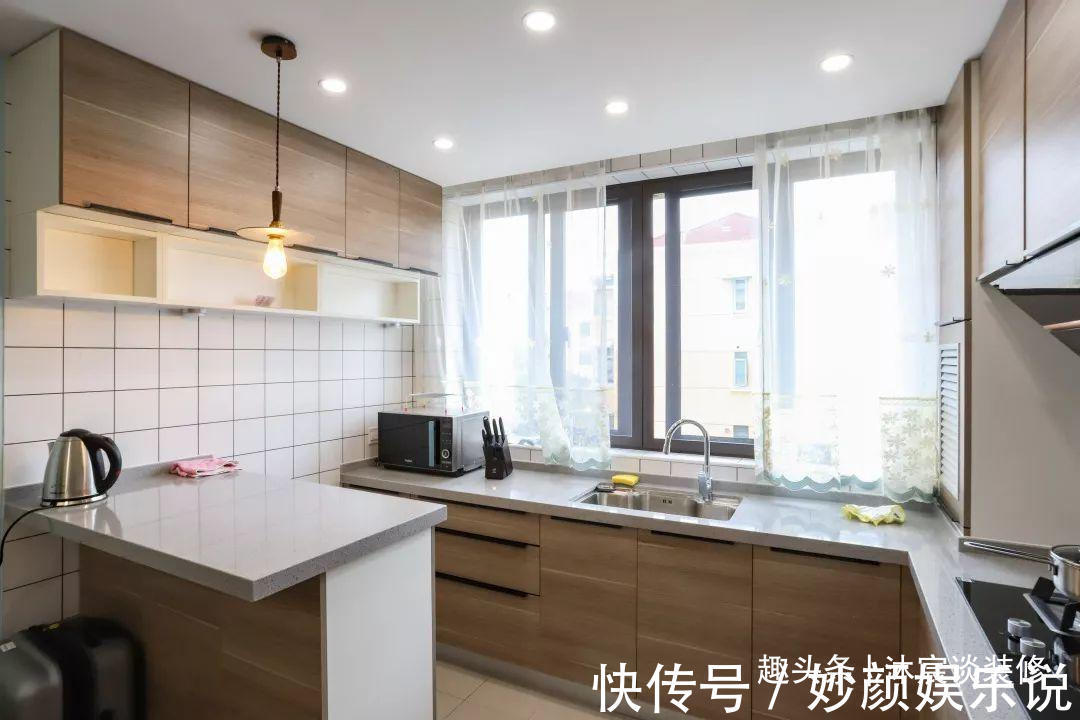 高大上|房子住了一年多，发现厨房里所谓的“高大上”设计，实际非常鸡肋