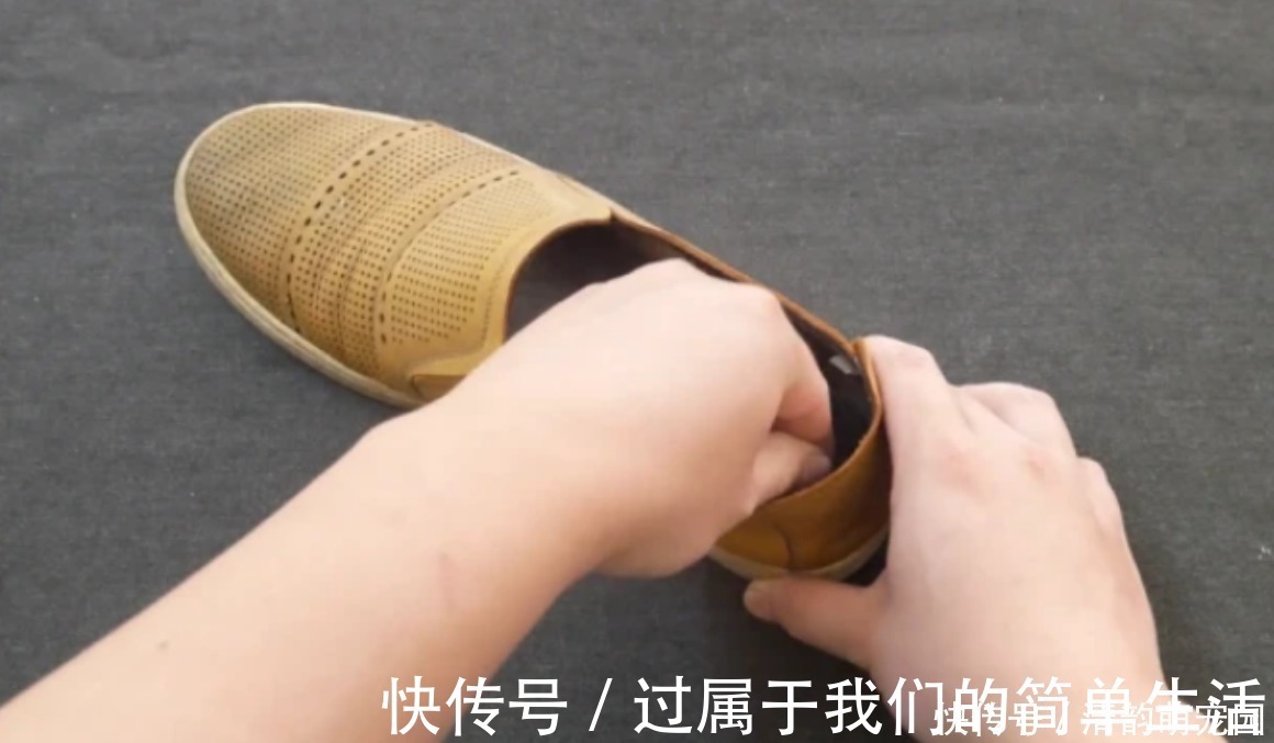 小苏打|鞋子实在太臭了！教你绝招，鞋臭味立马消失，鞋子臭的赶紧快试试