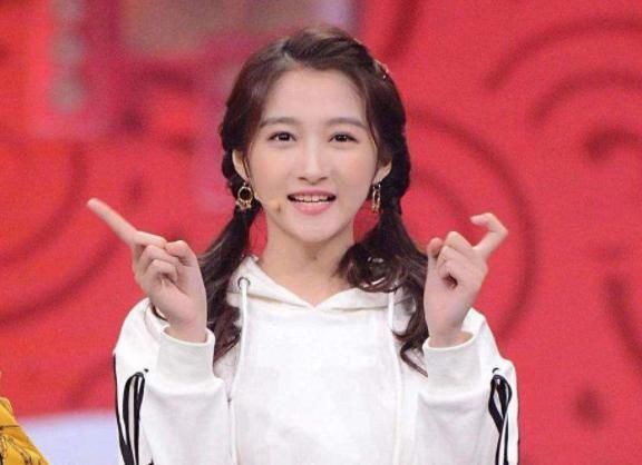 王牌家族四人组,3人接连人设翻车,还剩一人也故意降低存在感