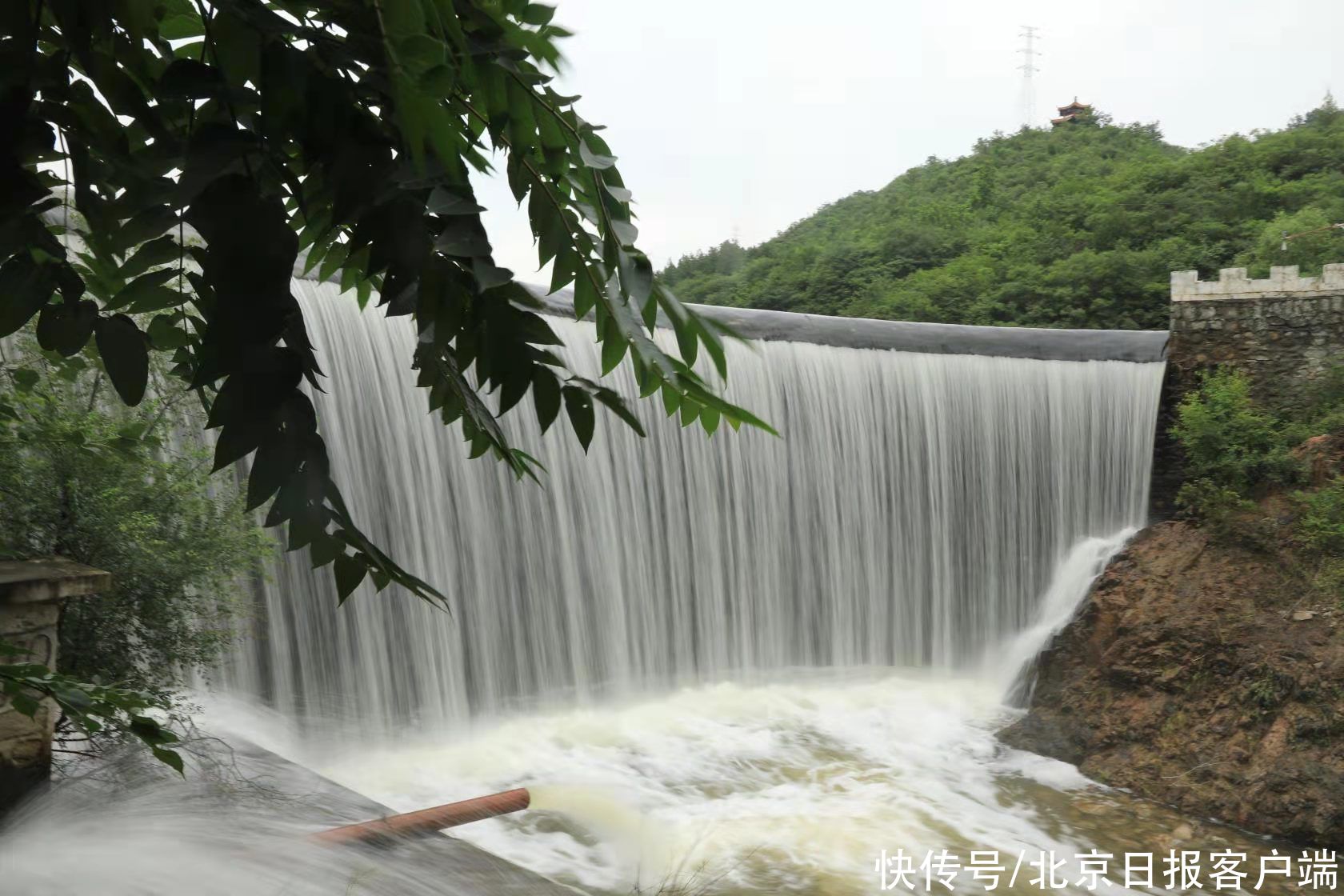 水幕|恍如仙境！怀柔汤河口镇银河沟水库大坝现飞瀑美景