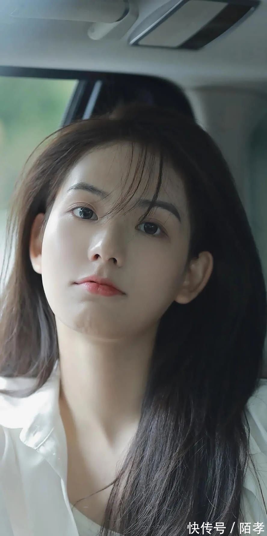 「壁纸」好在这一生兜兜转转,也曾被你温柔相待过