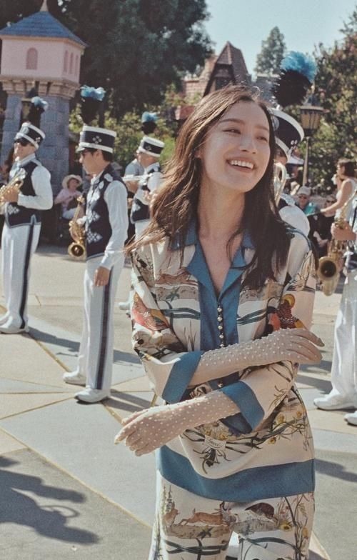 鹅蛋脸 方脸适合什么发型?想给方脸 “削骨”并不难,3步教大家选发型