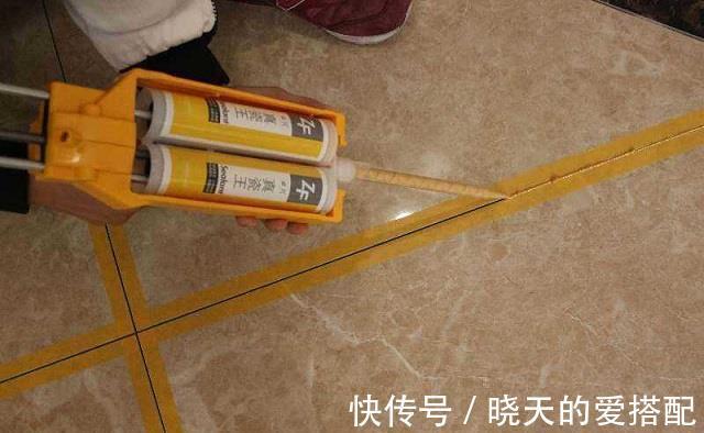 瓷砖|别再用“假的”美缝剂了,我家不到半年都发黑了