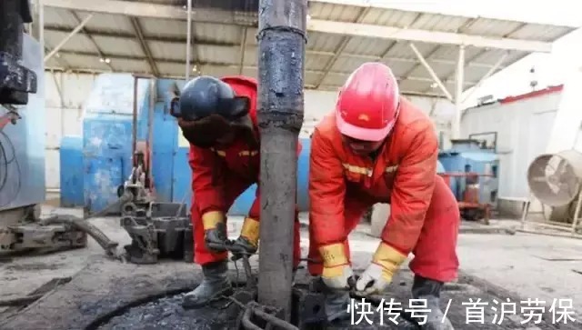 中帮 油田劳保鞋是真皮的吗?