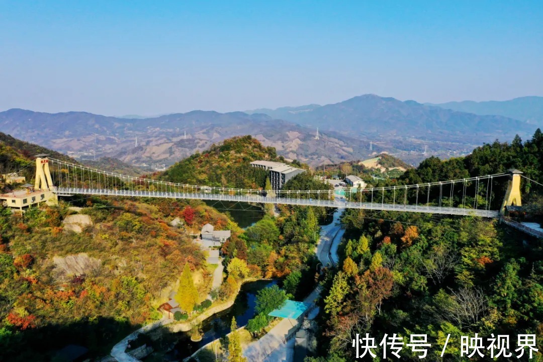 桃花寨景区|免票！持续一个月！秋叶落满山，遇见最美的桃花寨